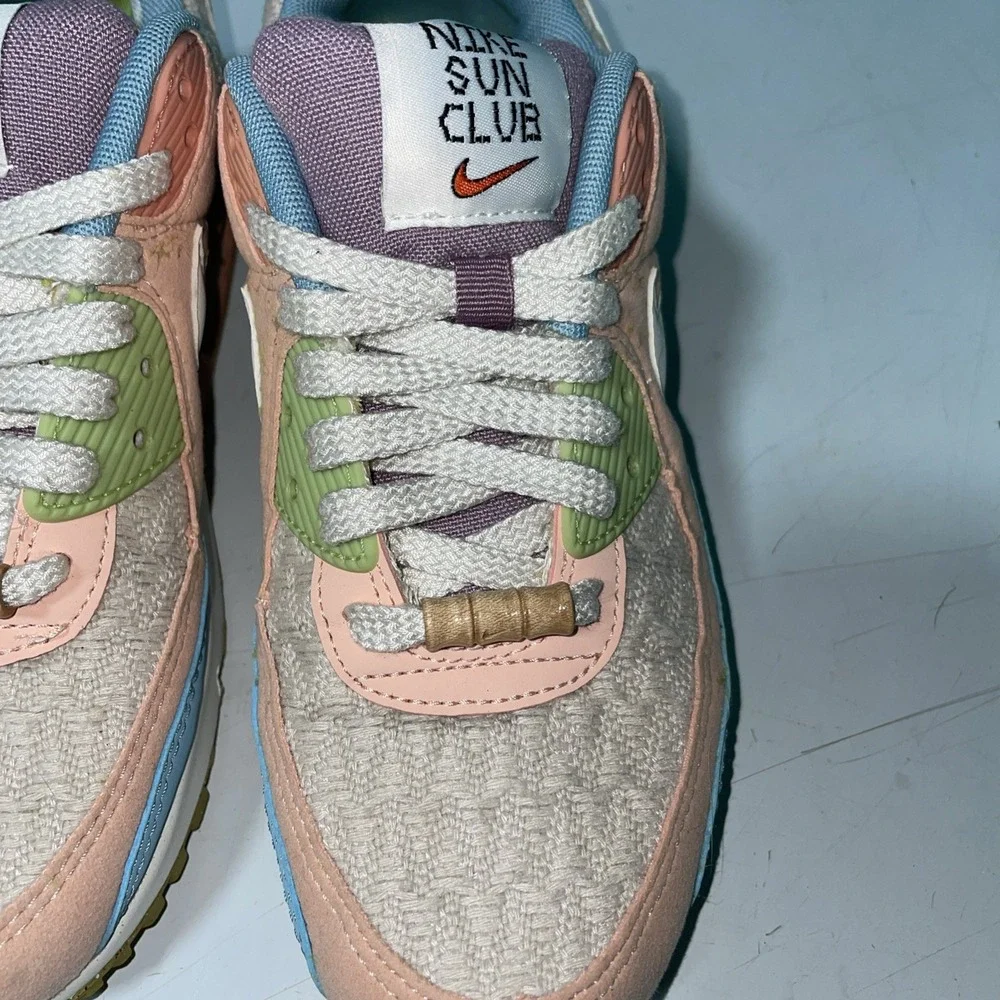 Size 7 womens - Nike Air Max 90 Sun Club
